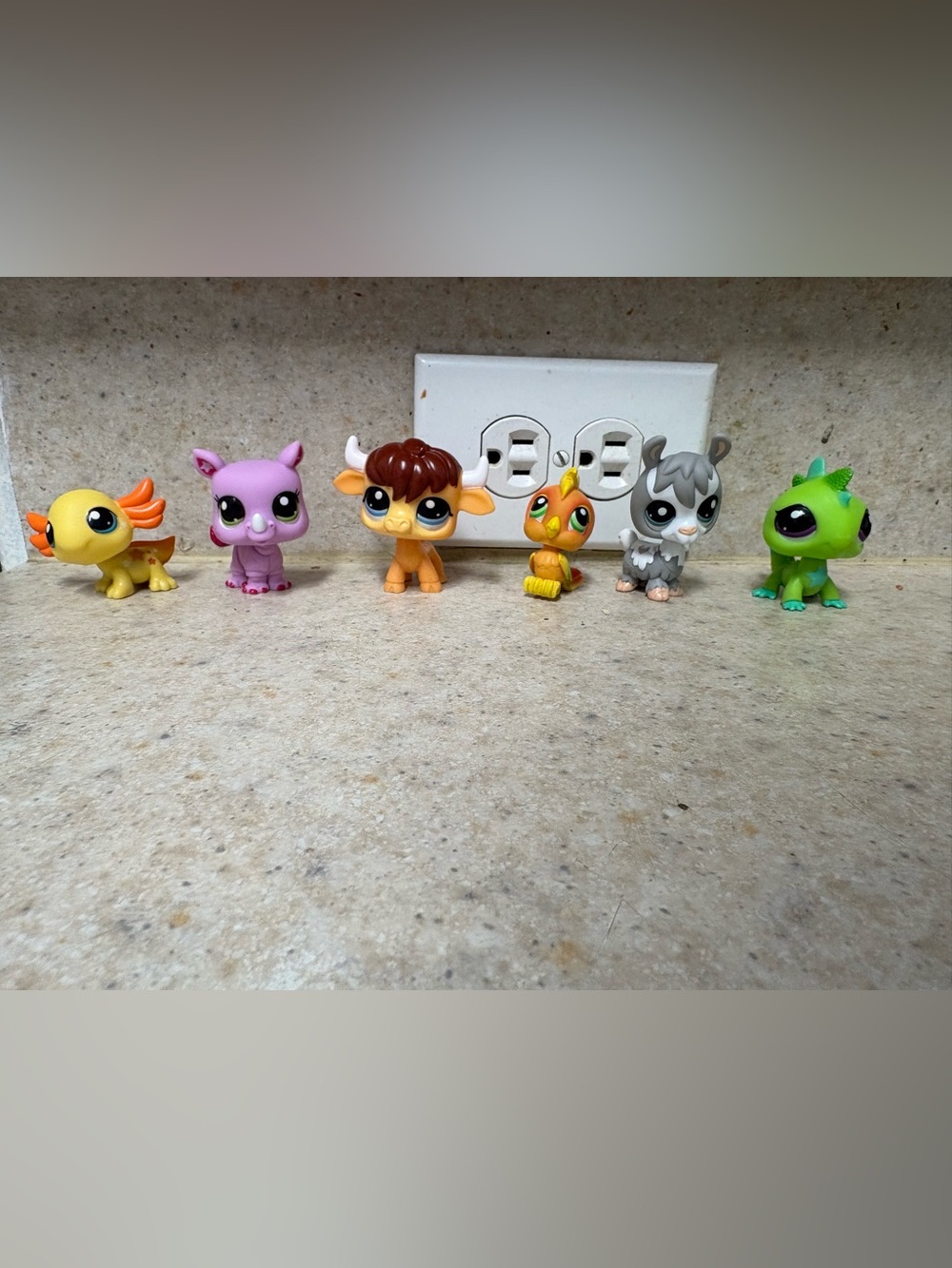 Littlest Pet Shop Set of 6 (5 new gen, 1 old gen)